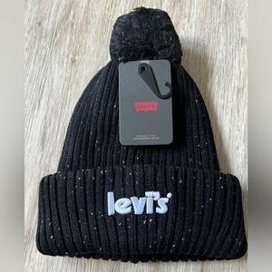 Levi's Women's Beanie Embroidered Signature Logo Pom Pom Soft Knit
